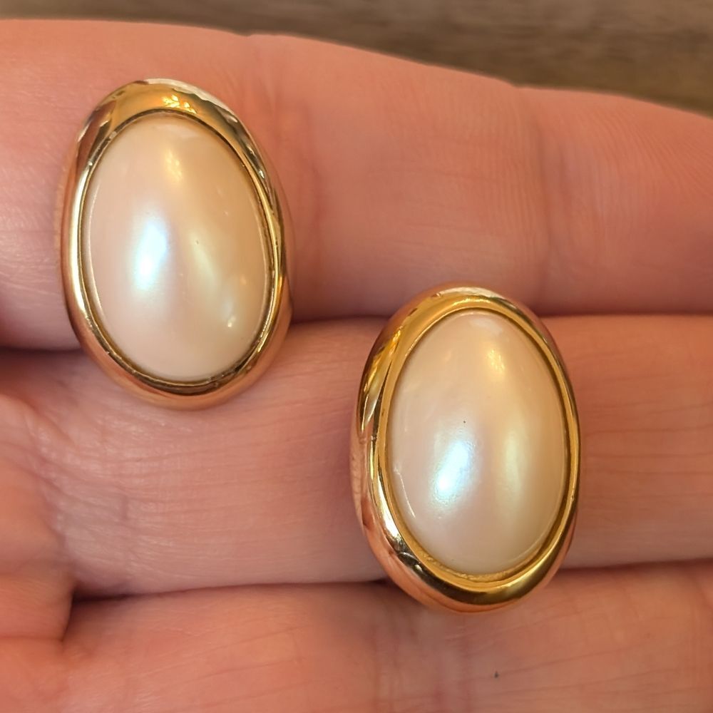 Vintage Richelieu Faux Pearl Clip Earrings Oval Gold Tone Bezel Retro Classic
